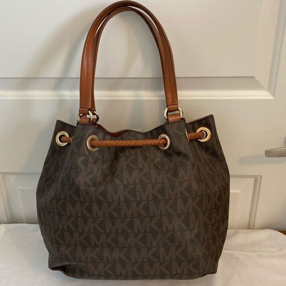 Michael Kors Signature Bedford Ravel Drawstring Bucket Bag - Picture 2 of 11